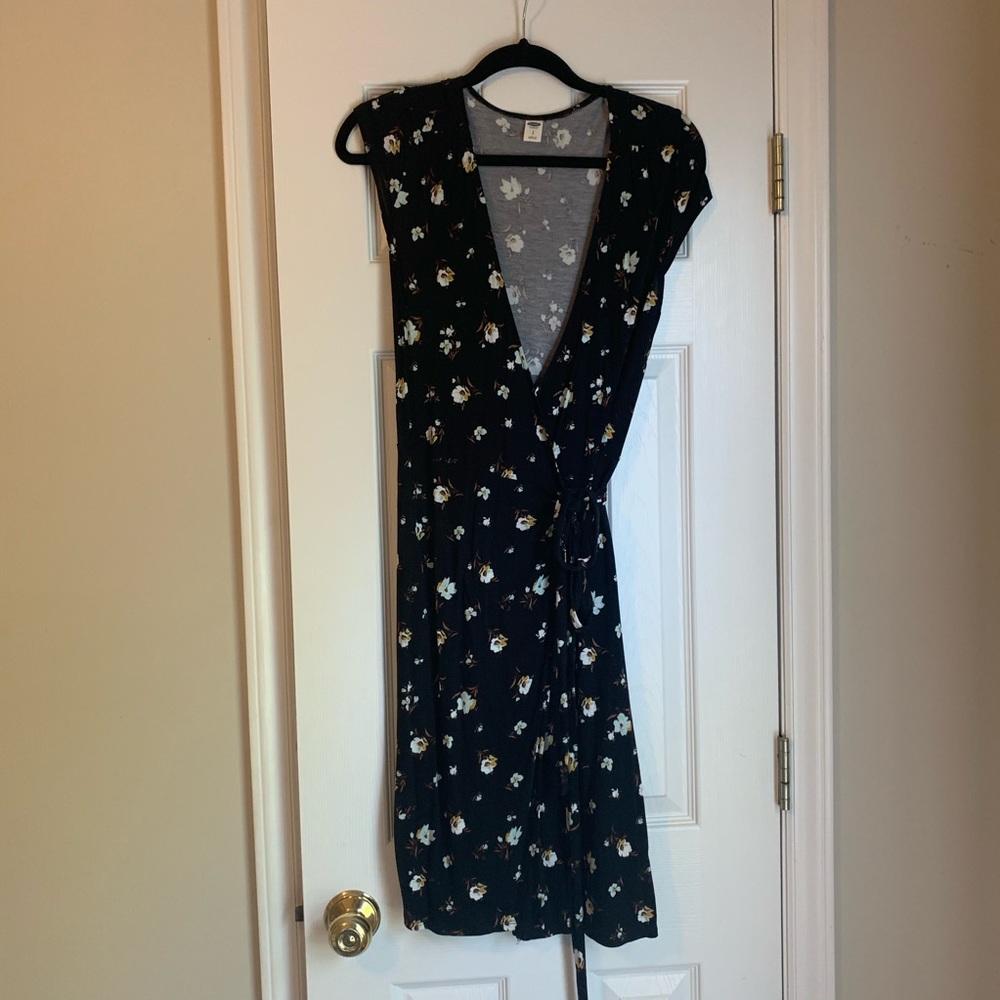 Black floral pattern wrap dress.